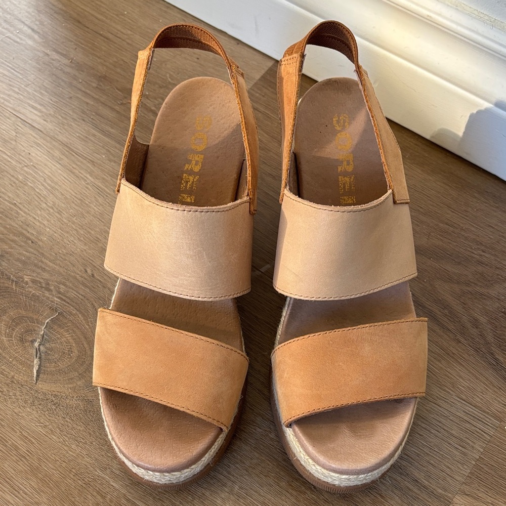 SOREL Joanie II Tan Wedge Espadrille Sandals 9 - Picture 3 of 11